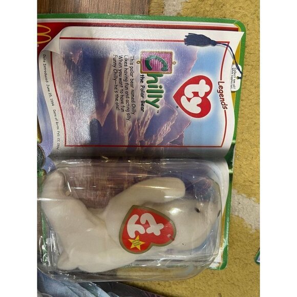 TY Chilly the Polar Bear - Picture 1 of 2